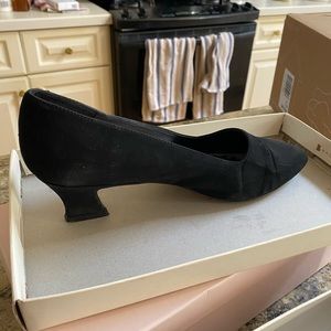 naturalizer dazzle noce leather heels